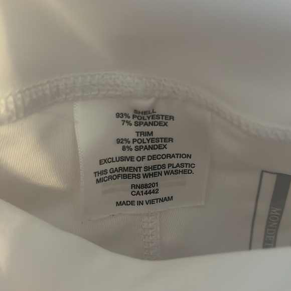 Adorable golf/tennis skirt - Picture 4 of 6